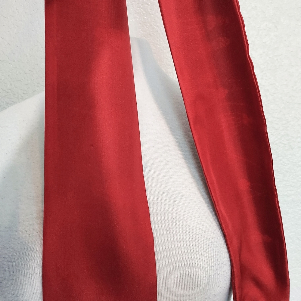 Talbots Red Tassel Print 100% Silk Scarf - Picture 6 of 6